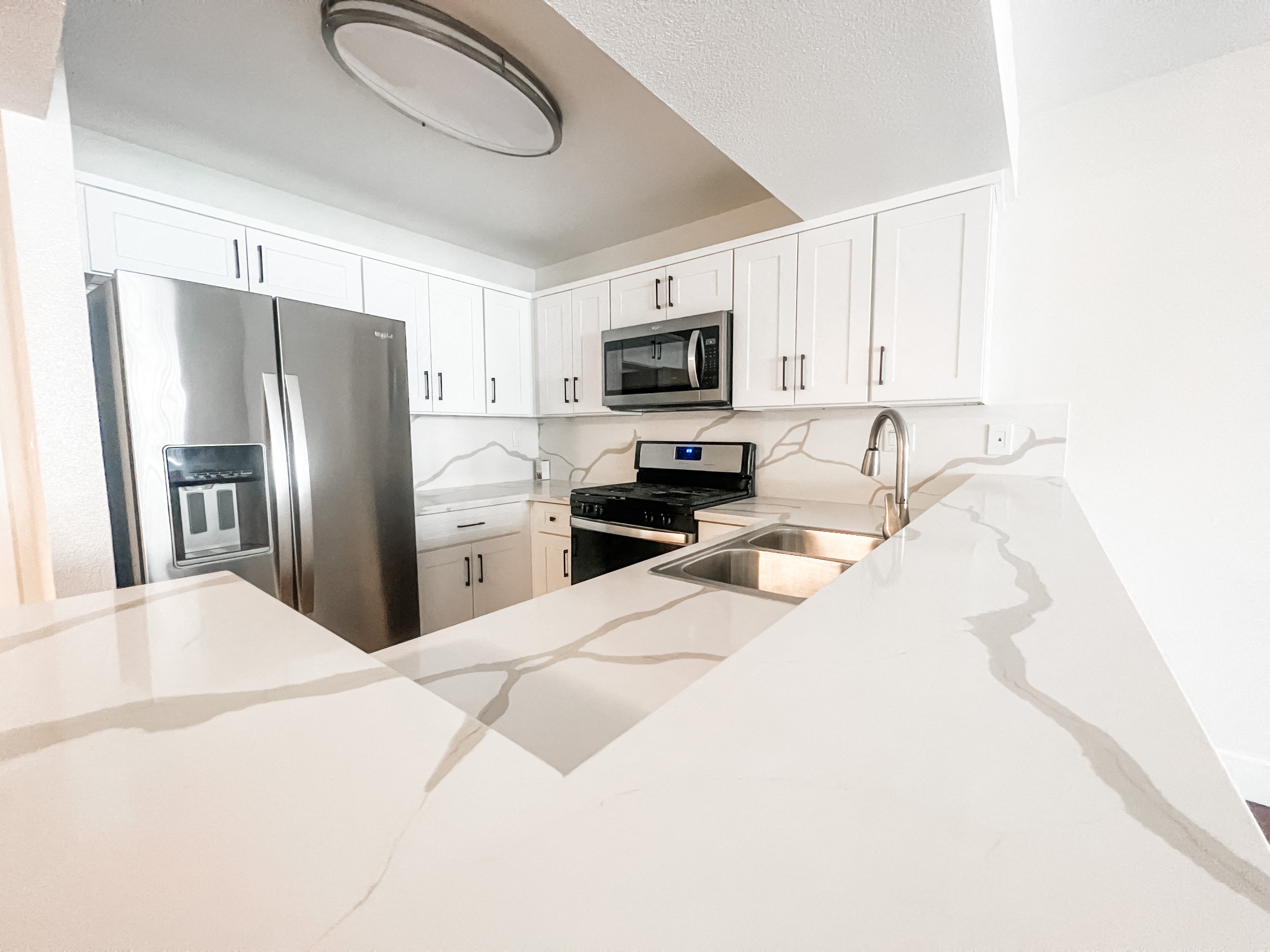 Park Regency Apartments photo 2